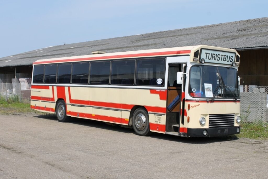 Leyland-DAB LK 575-690/3