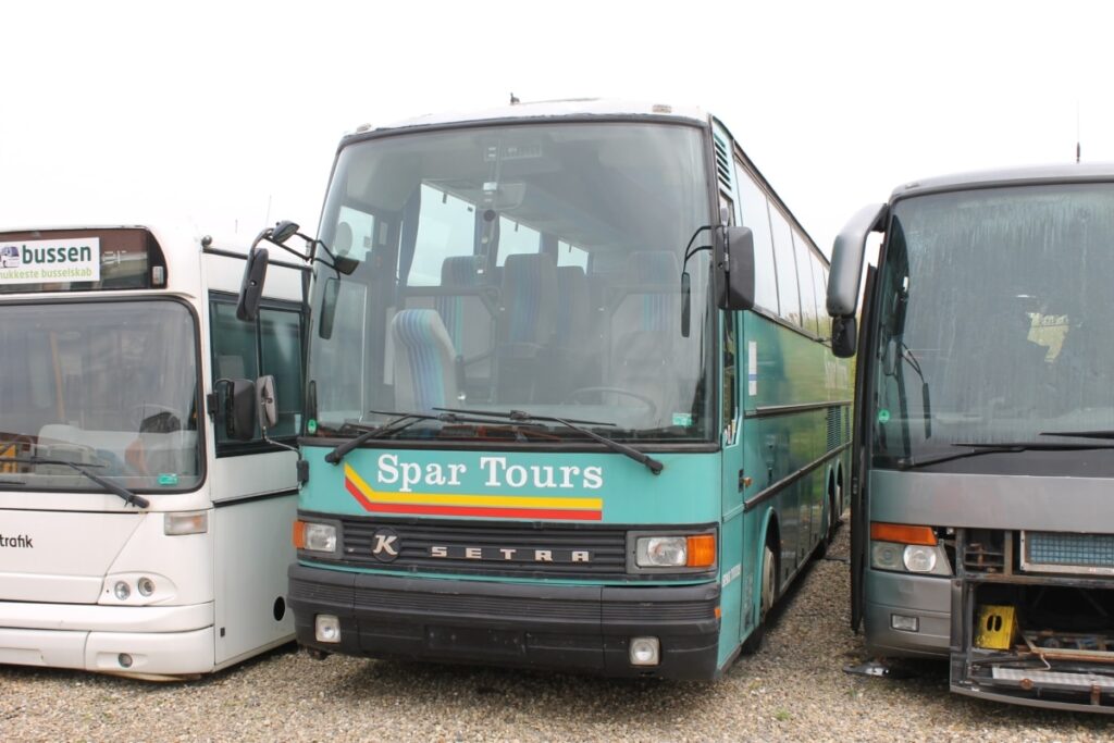 Setra S215HDH